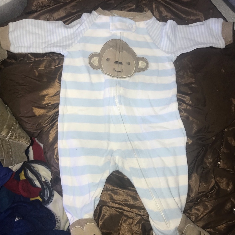 Carter’s newborn baby little monkey onesie